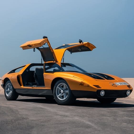 Знаменитий Mercedes C-111 побачили на вулицях Лос-Анджелеса Коли в 1969 році цей концепт кар з’явився на обкланидці популярного журналу Road & Track, мільйони фанатів марки Мерседес мріяли побачити цей автомобільний… - 7